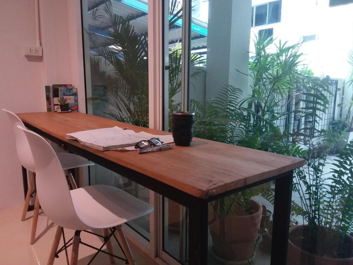 Pingplalee Female House Bed & Breakfast Bangkok Dış mekan fotoğraf