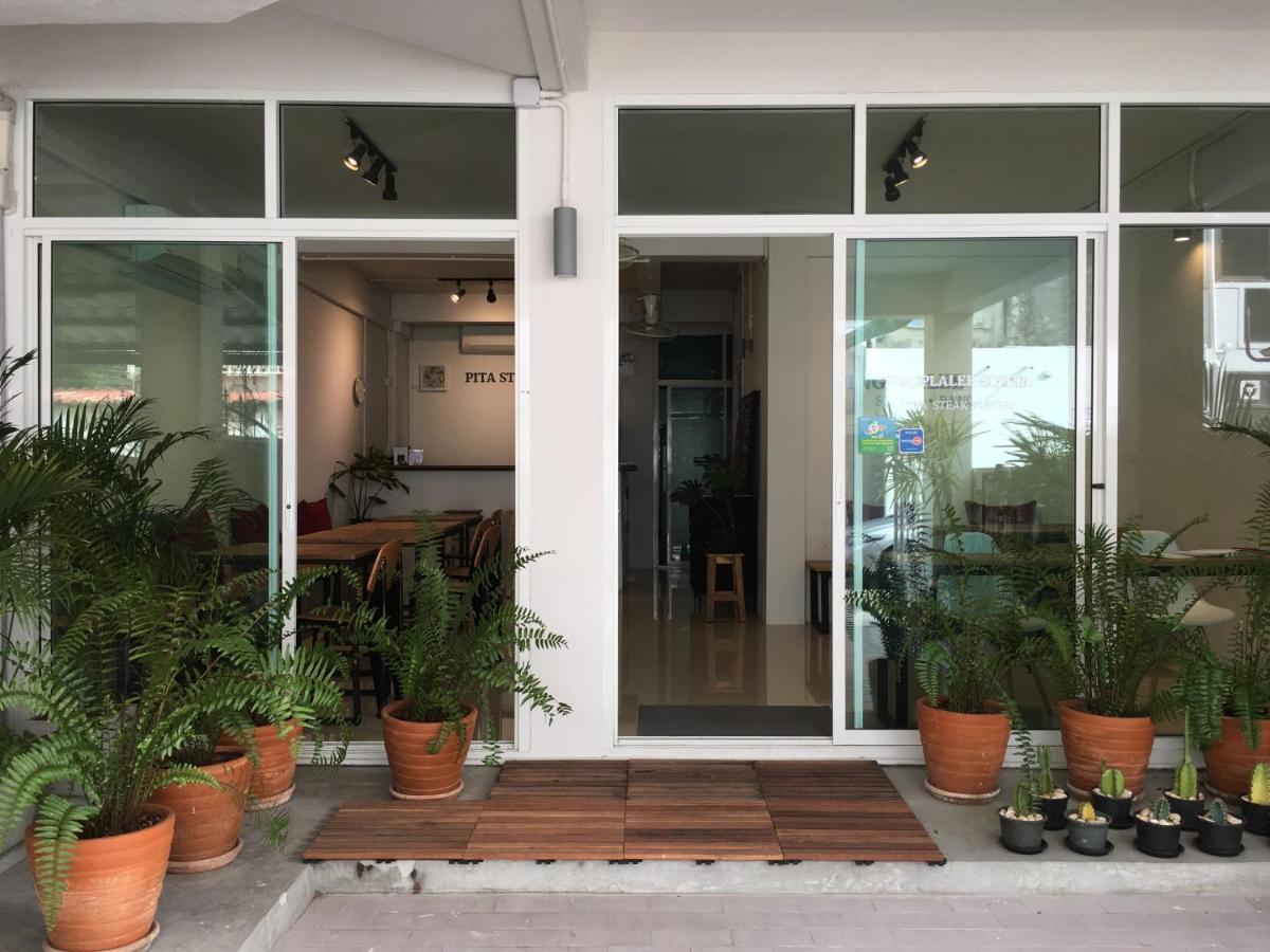 Pingplalee Female House Bed & Breakfast Bangkok Dış mekan fotoğraf