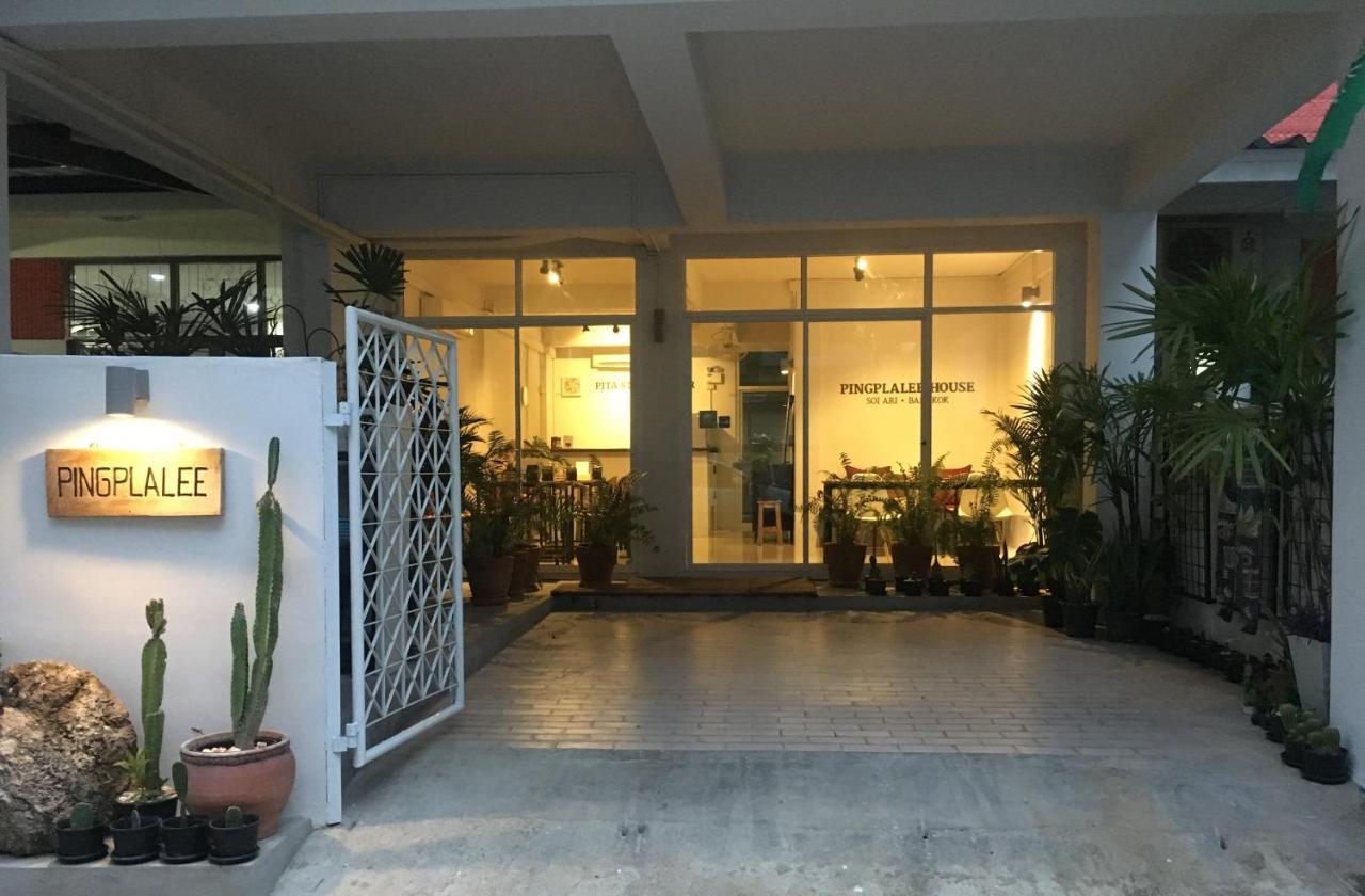 Pingplalee Female House Bed & Breakfast Bangkok Dış mekan fotoğraf