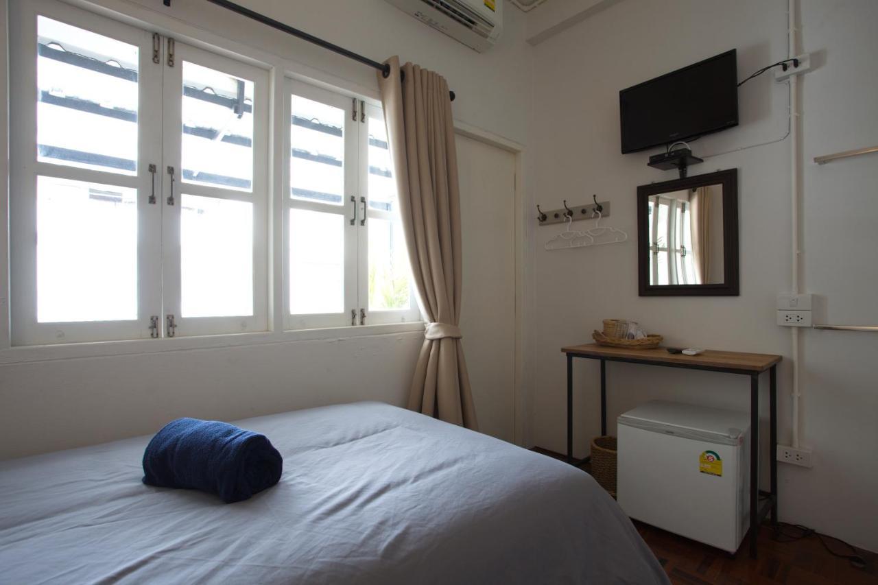 Pingplalee Female House Bed & Breakfast Bangkok Dış mekan fotoğraf