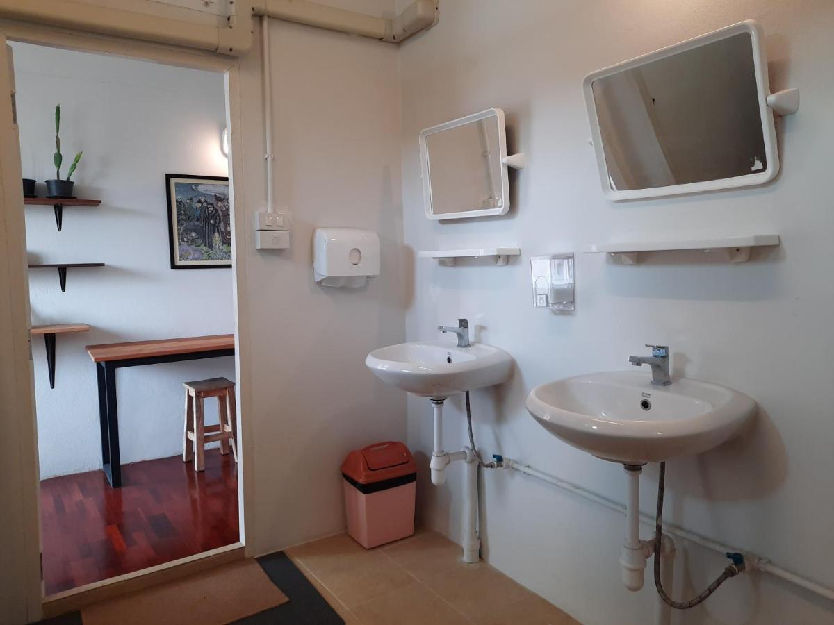Pingplalee Female House Bed & Breakfast Bangkok Dış mekan fotoğraf
