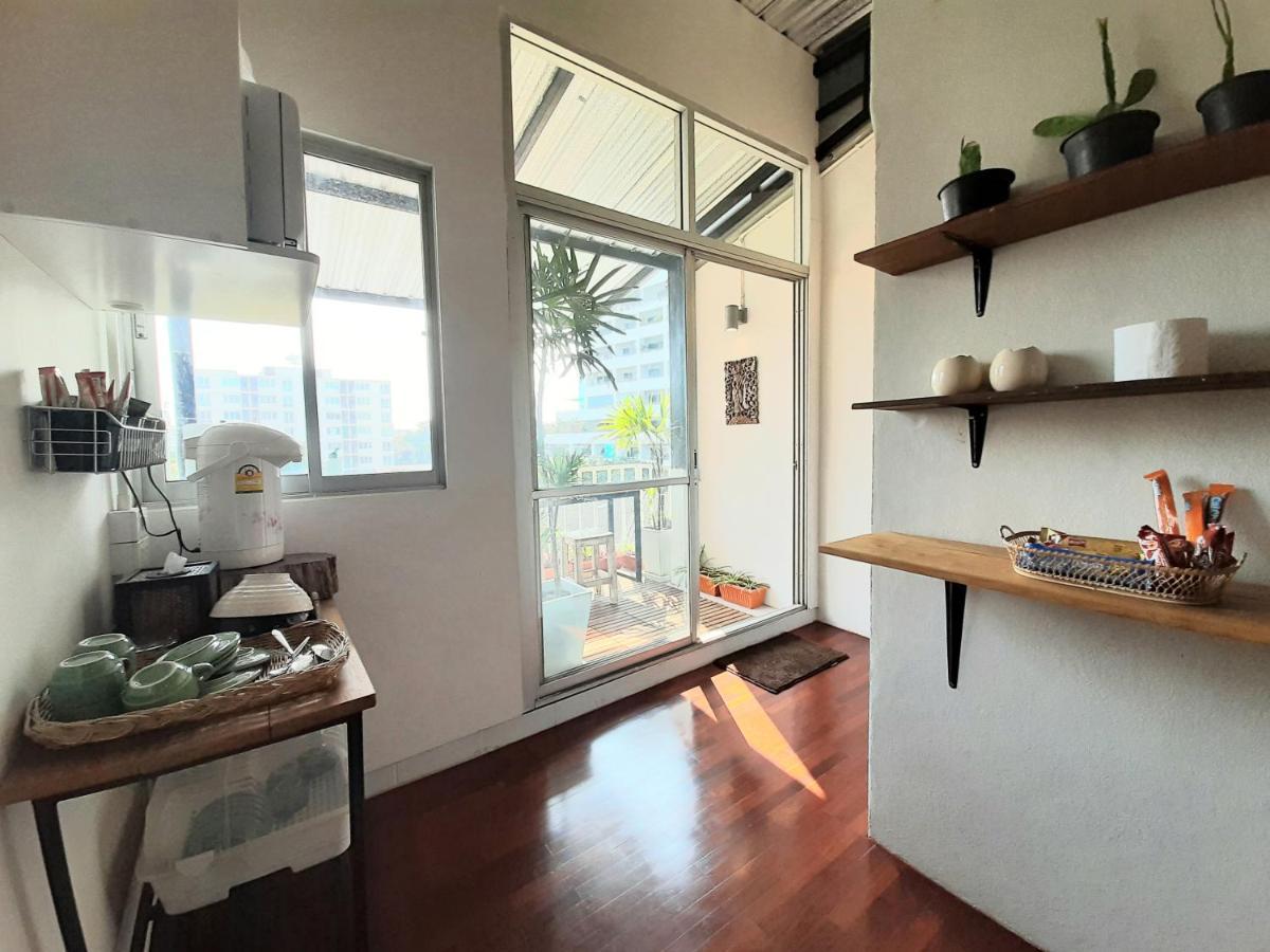 Pingplalee Female House Bed & Breakfast Bangkok Dış mekan fotoğraf