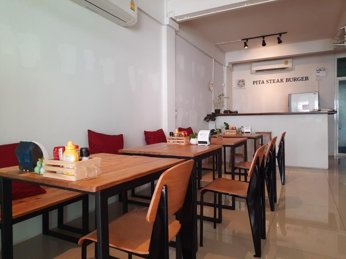 Pingplalee Female House Bed & Breakfast Bangkok Dış mekan fotoğraf